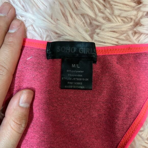 Soho Girls work out top size med / large - Picture 4 of 6